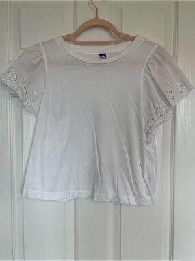 Old Navy White Eyelet Puff Sleeve Tee